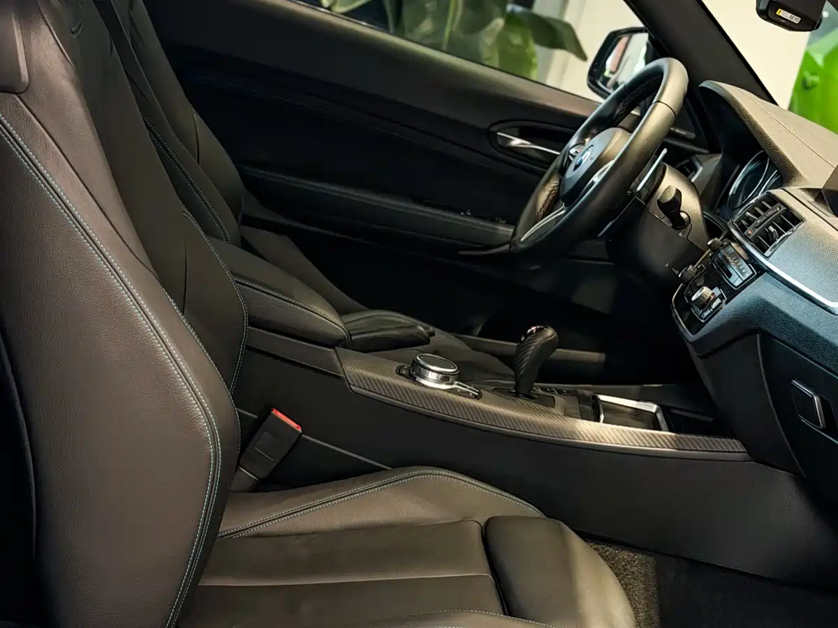BMW M2 2018 M2 фото 12