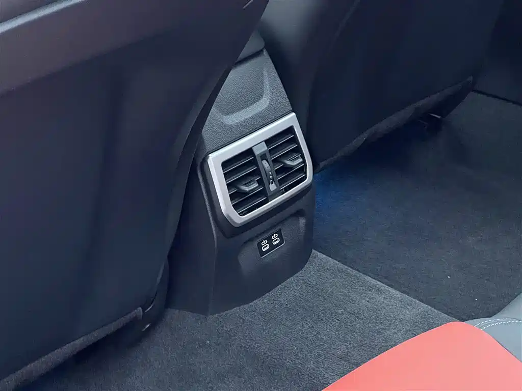 BMW 2 Series 2025 225L M Sport Moonlight Package фото 23