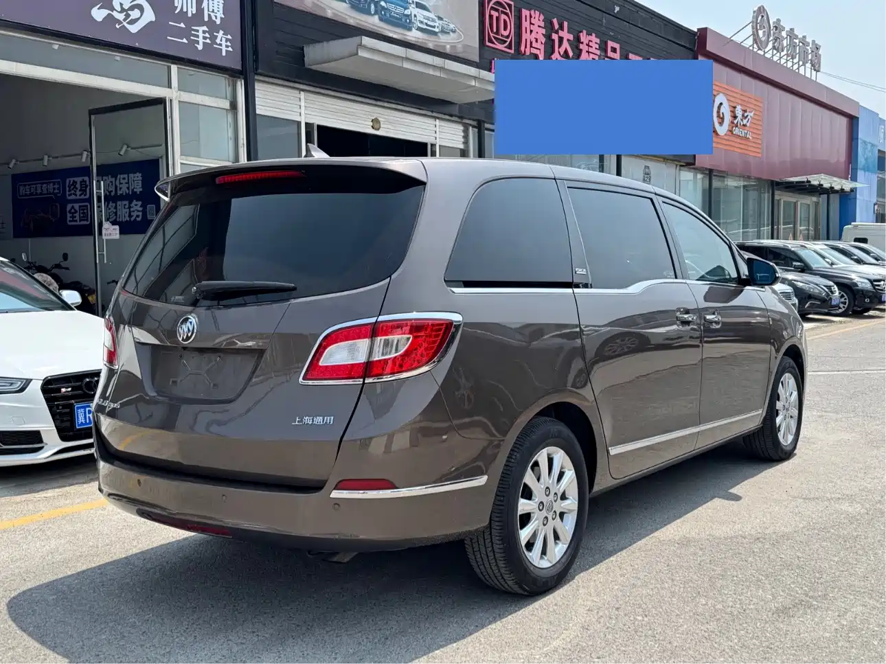 Buick GL8 2013 3.0L GT Luxury Business Elegance Edition фото 4