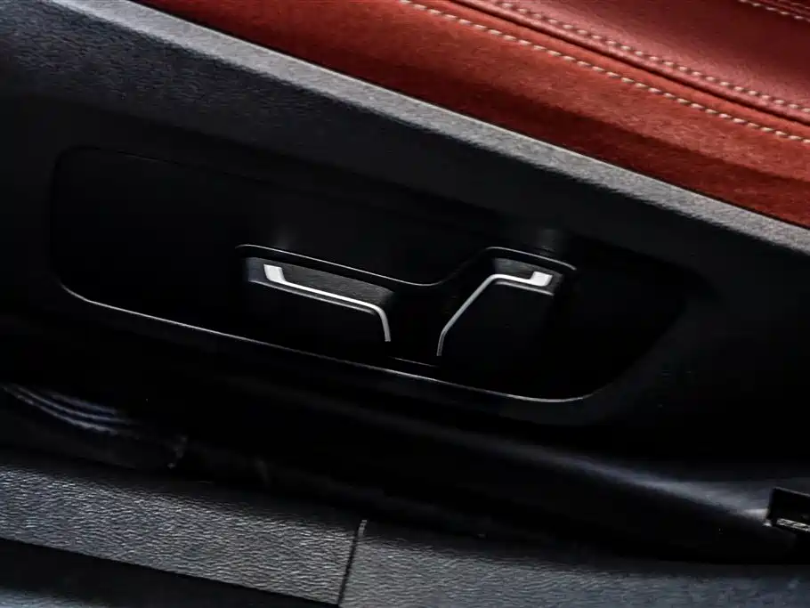 BMW 3 Series 2025 325Li M Sport Package фото 18