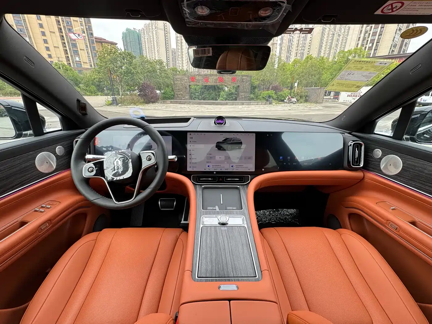 AITO Wenjie AITO M9 2024 Range Extender Max Edition 42kWh 6-seater фото 8