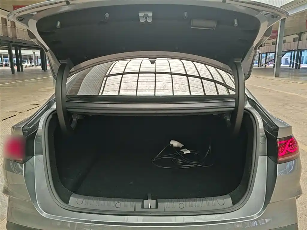 BYD Qin L 2025 DM-i Smart Drive Edition 80KM Leading фото 19