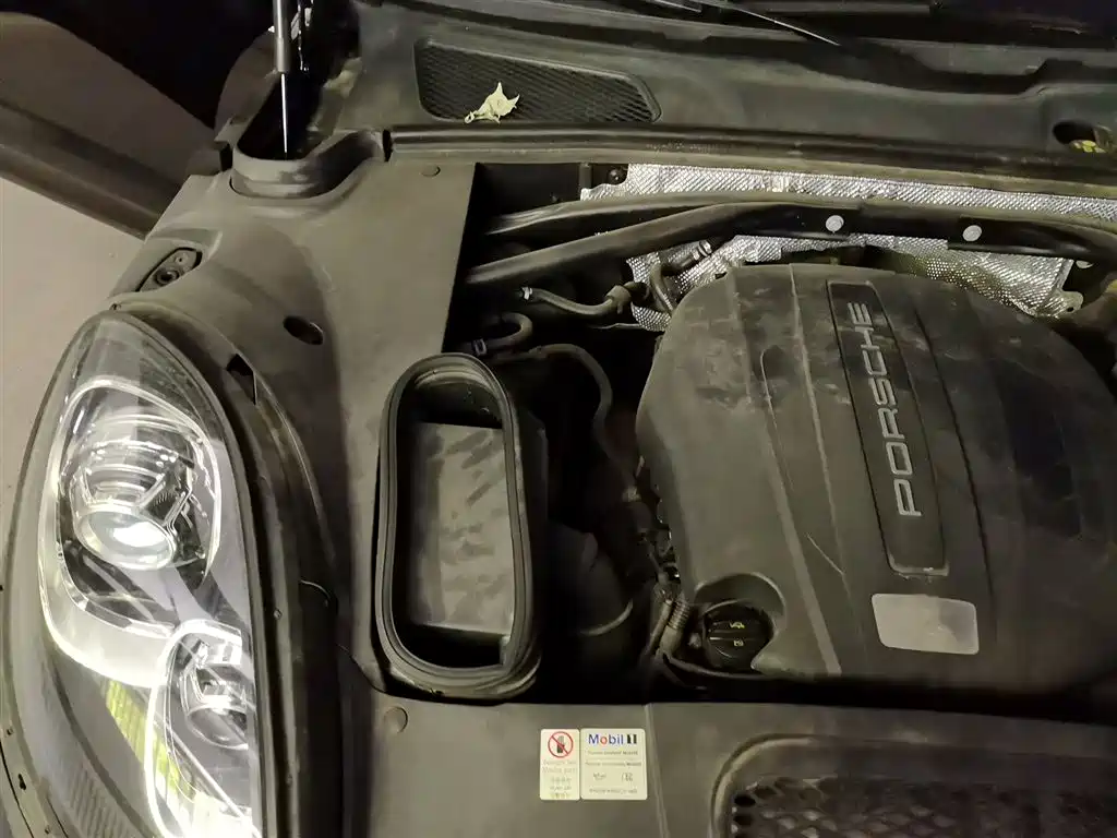 Porsche Macan 2014 Macan 2.0T фото 21