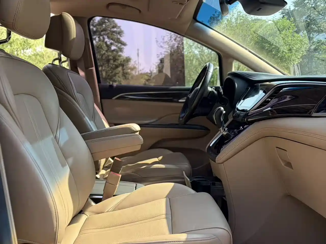 Buick GL8 2017 ES 28T Flagship China V фото 13