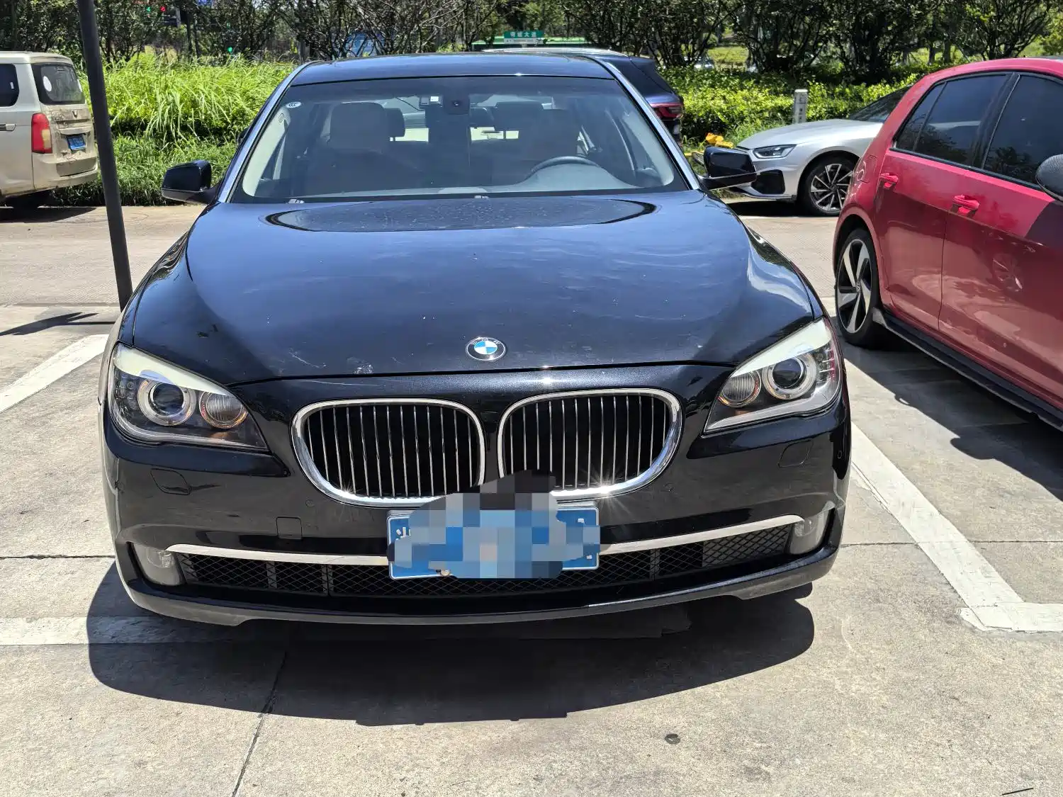Photo 2 - BMW 7 Series