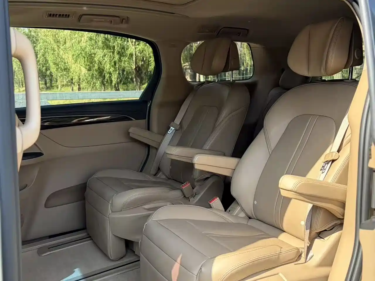 Buick GL8 2017 ES 28T Flagship China V фото 5