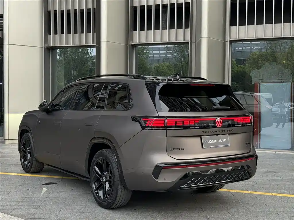 Volkswagen Teramont 2025 Teramont Pro 450TSI 4WD Summit Edition фото 4