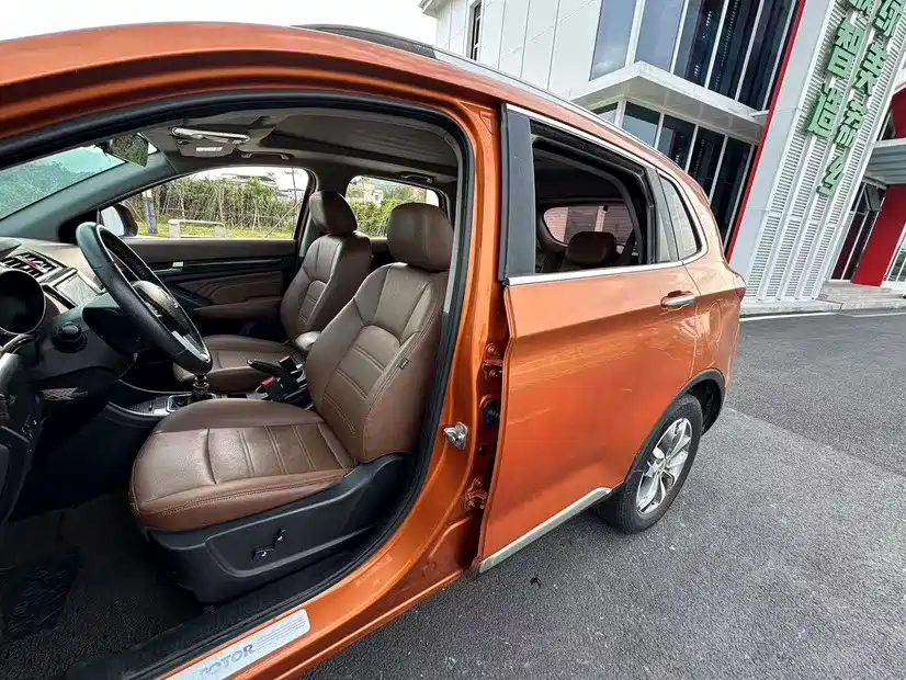 Photo 10 - BAIC Weiwang S50