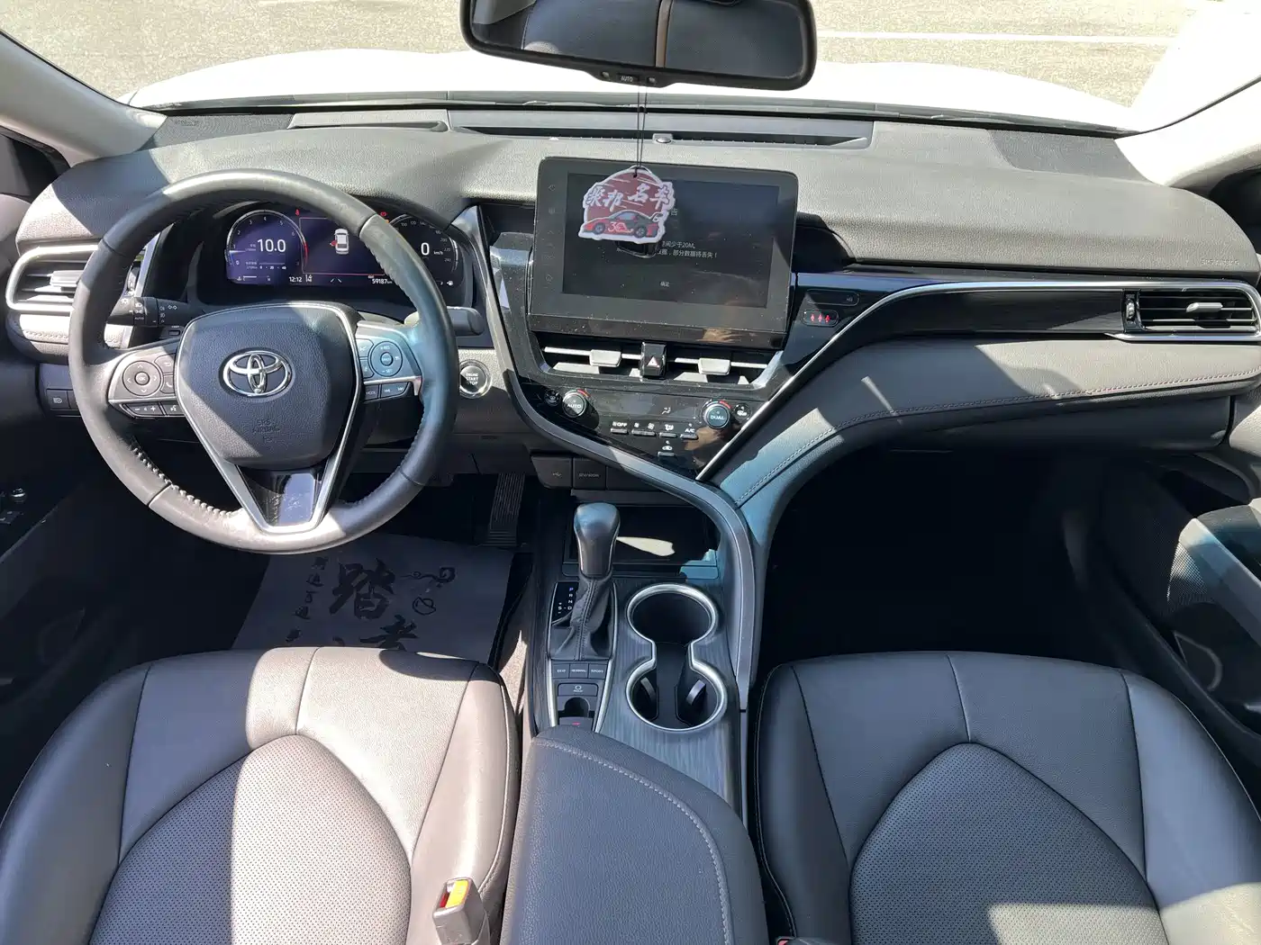 Toyota Camry 2021 2.5G Luxury Edition фото 18