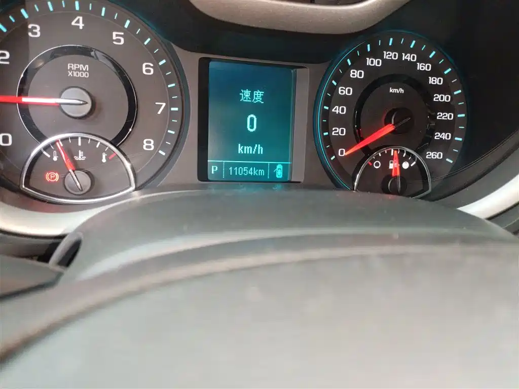 Chevrolet Malibu 2016 2.0L Automatic Luxury фото 5