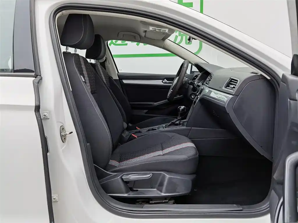 Volkswagen Lamando 2019 230TSI DSG Trend Edition China V фото 23