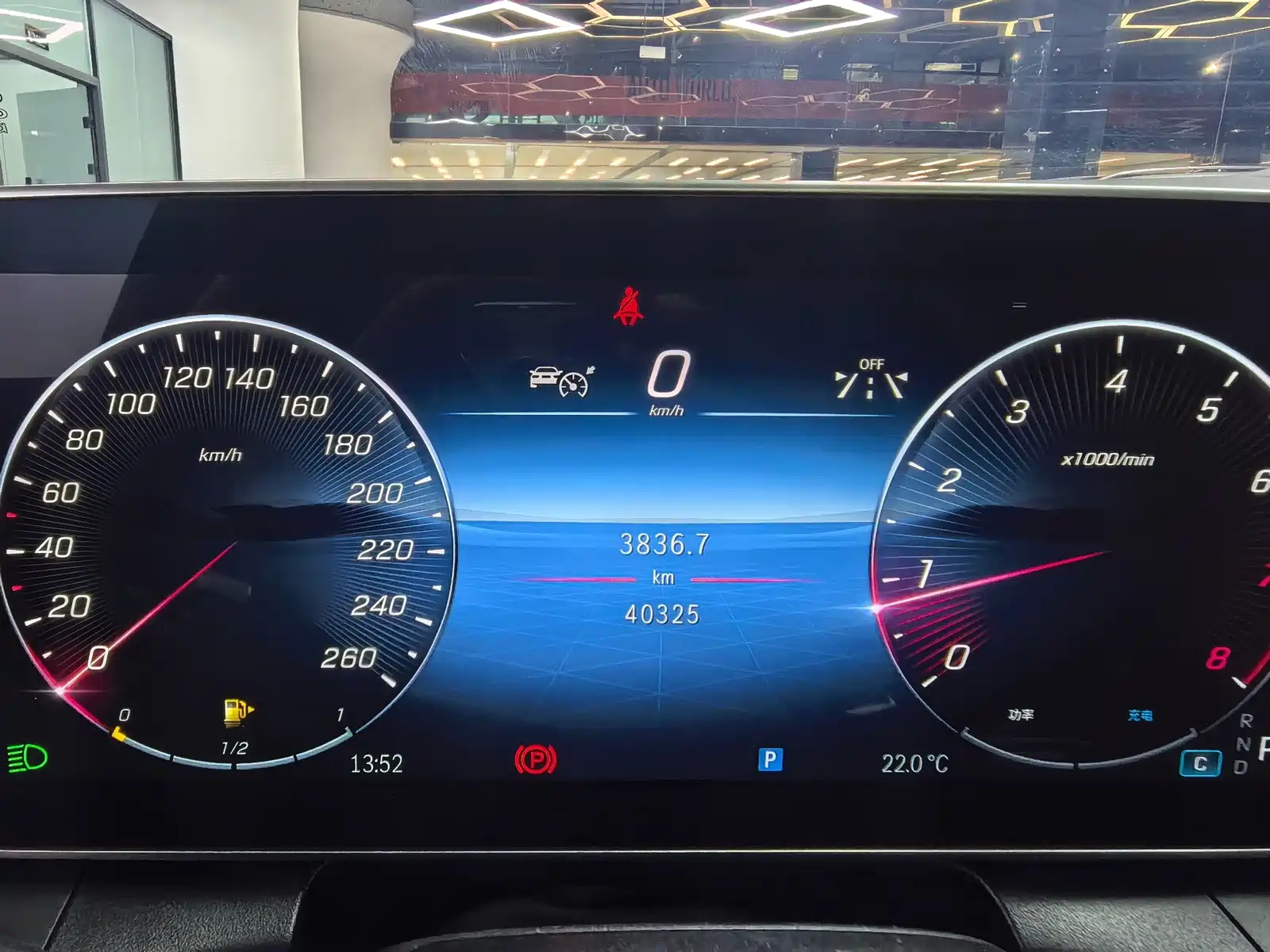 Фото 11 - Mercedes-Benz GLC