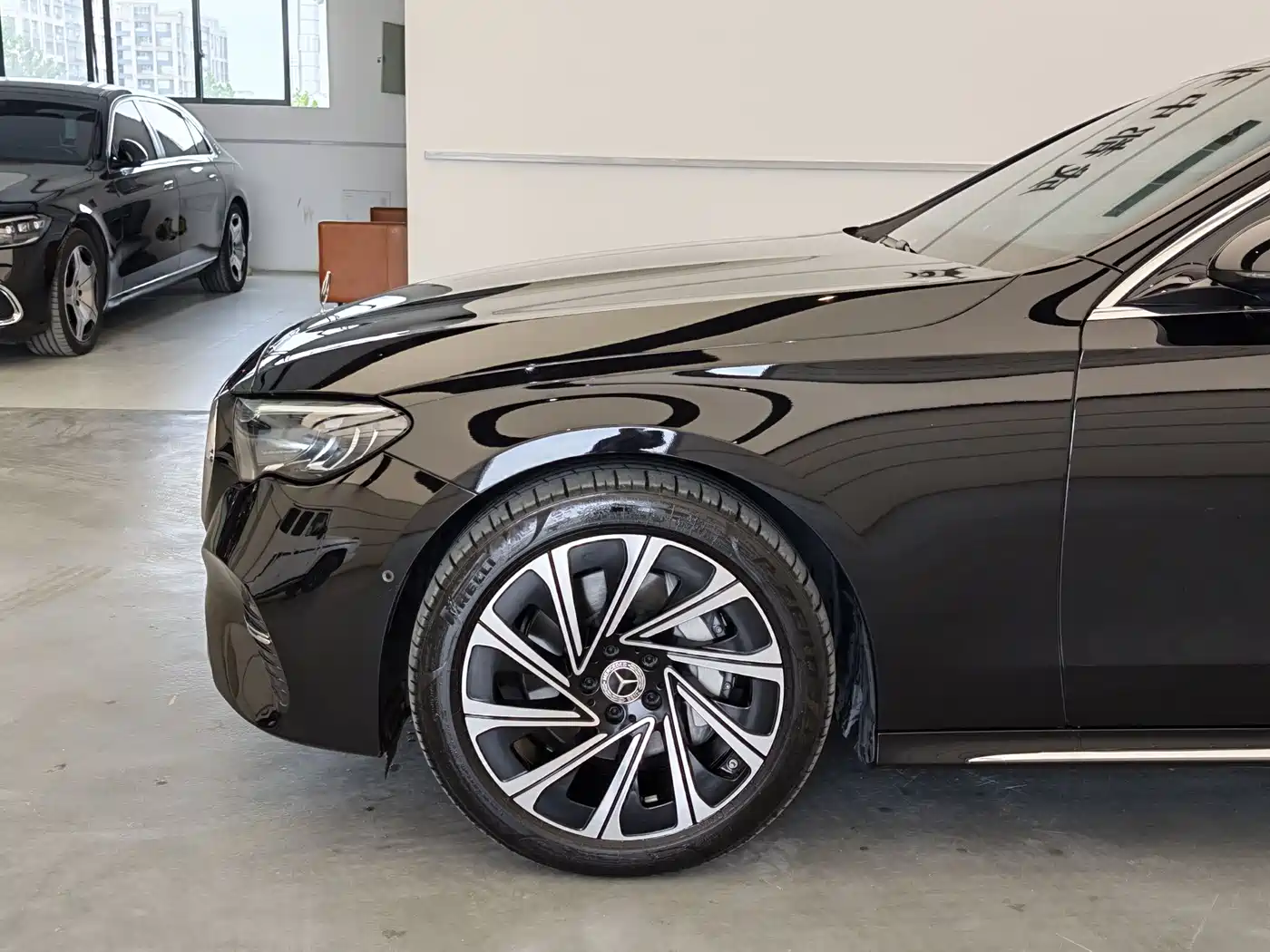 Mercedes-Benz E-Class 2024 Model E 300 L Luxury фото 3