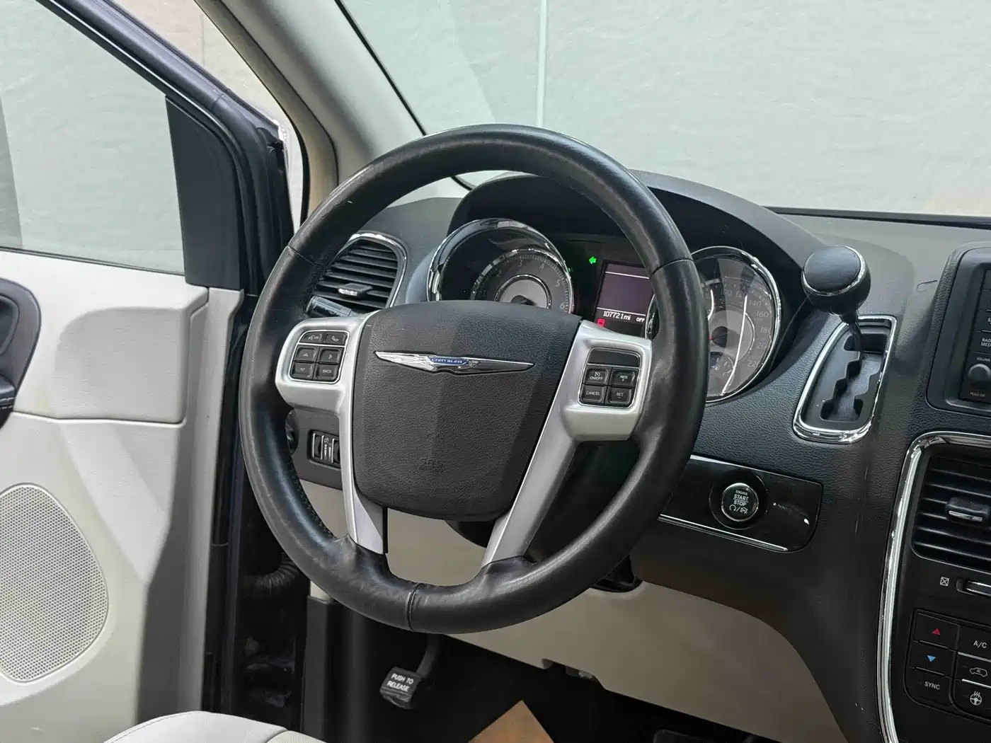 Chrysler Grand Voyager (Import) 2014 2013 3.6L Luxury Edition