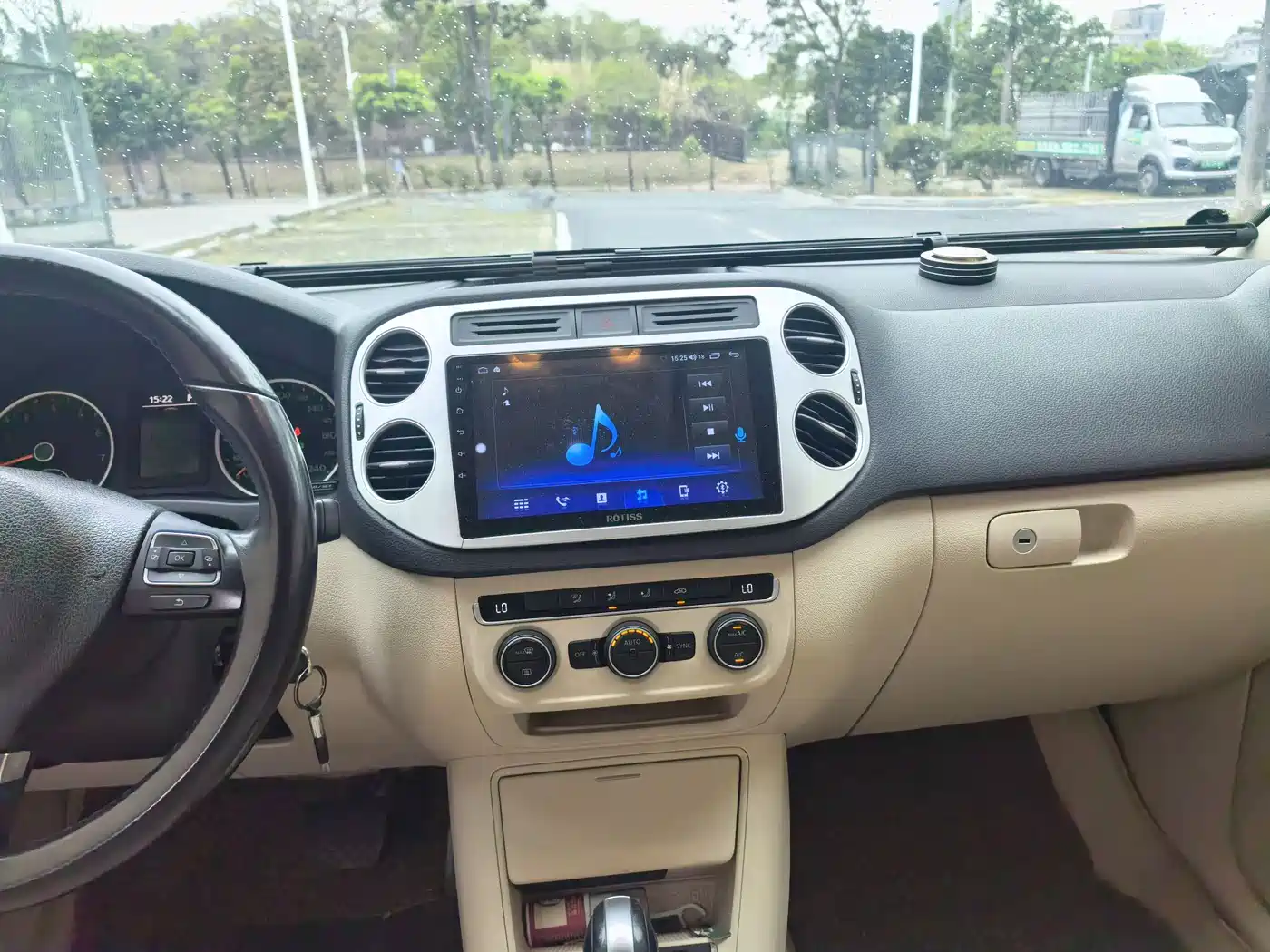Volkswagen Tiguan 2015 1.8TSI Automatic 2WD Comfortline фото 17