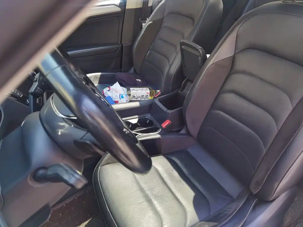 Фото 8 - Volkswagen Tiguan L