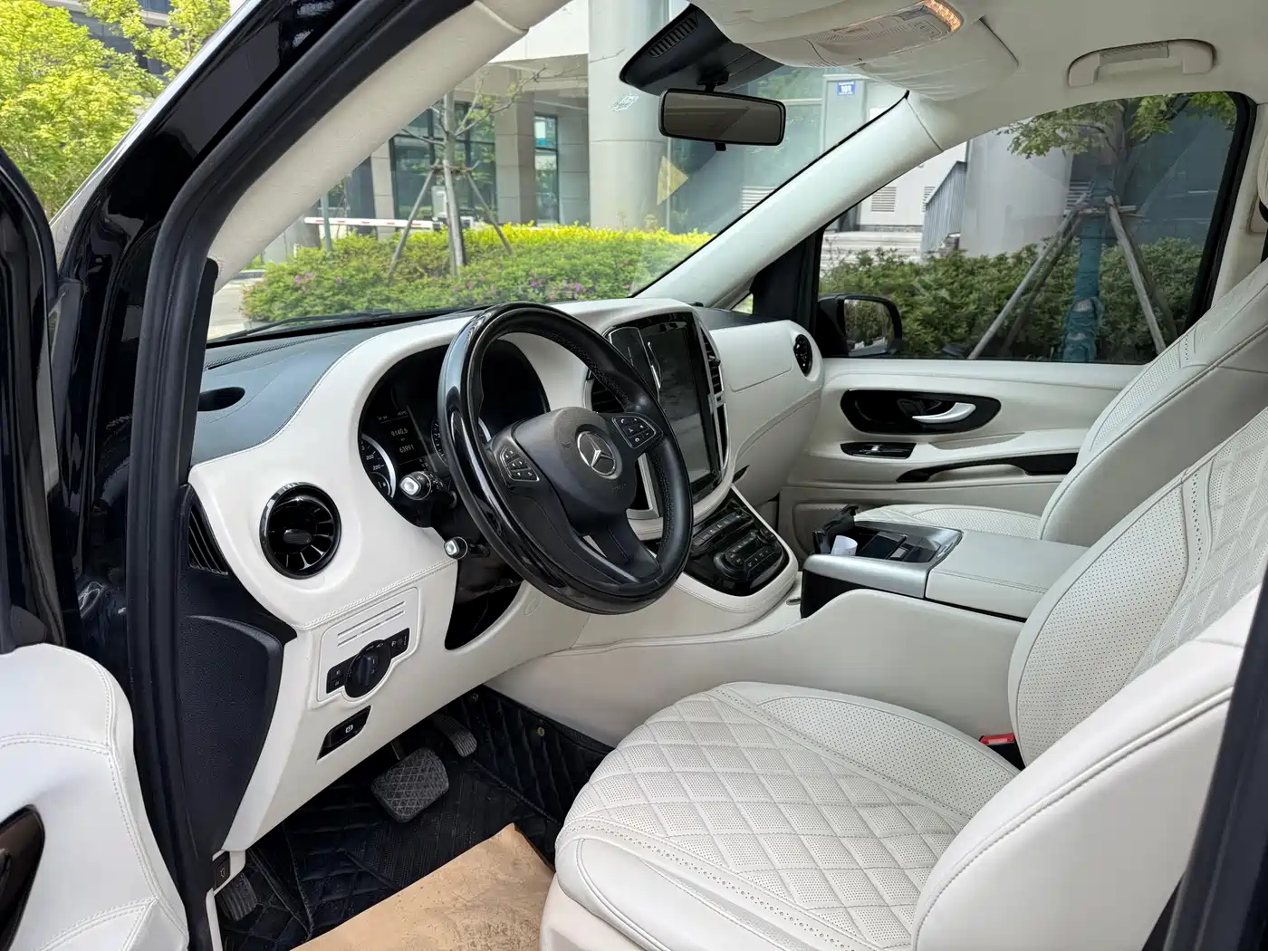 Mercedes-Benz Vito 2021 2.0T Elite 7-Seater фото 25