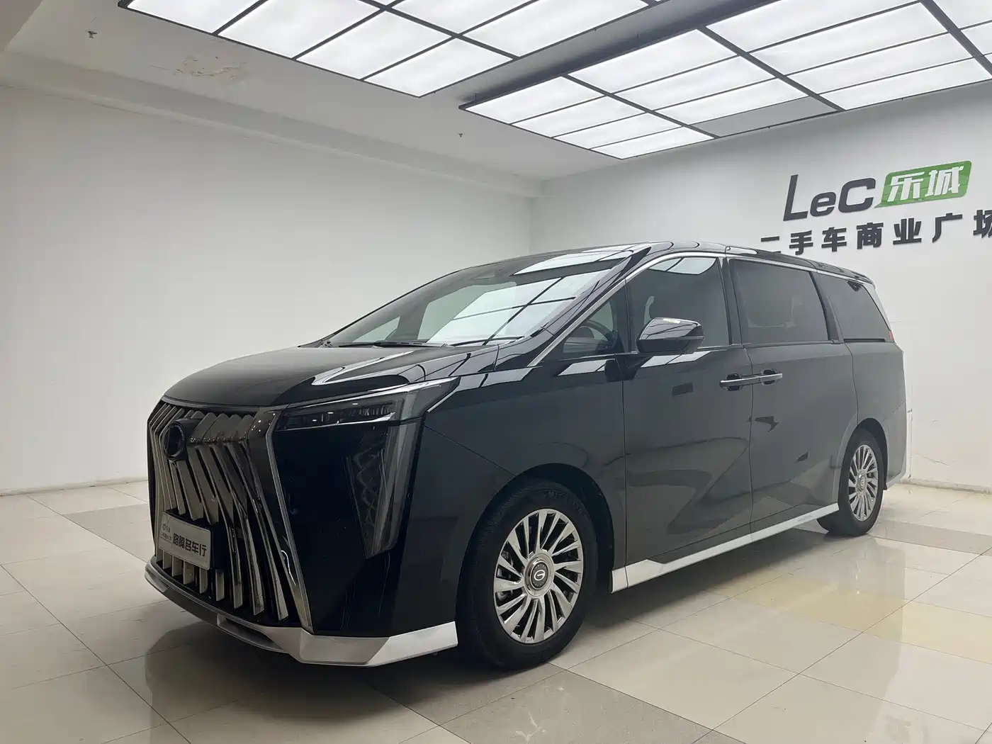 GAC Trumpchi Trumpchi M8 2023 Model Master Series 400T Ultimate Edition фото 2