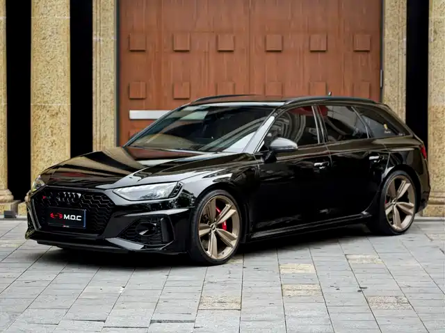 Audi Audi RS 4 2022 RS4 Avant Obsidian Edition