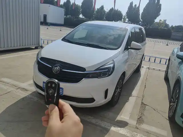 Buick GL8 Бизнес-класс, 652T, Комфорт