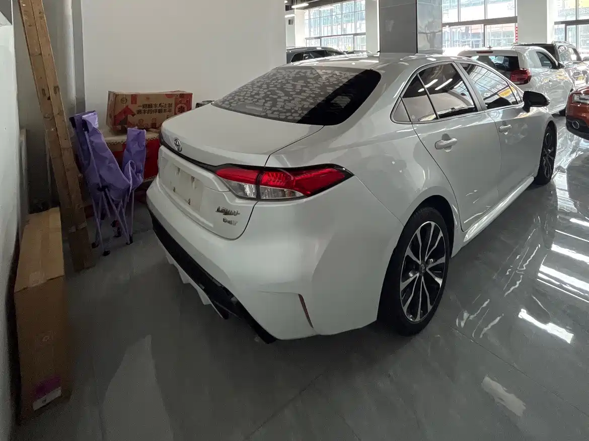 Toyota Levin 2022 185T CVT Sport Edition фото 4