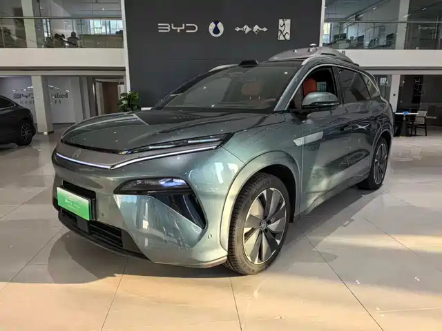 BYD Tang L 2025