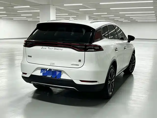 BYD Tang 2018 2.0T Automatic Smart Connection Honor Edition 7-Seater China V — фото 3