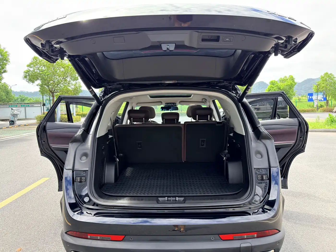 Jetour X90 PRO 2024 2024 2.0T DCT Luxury 7-Seater
