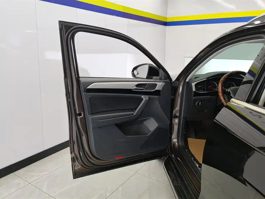 Volkswagen Tayron 2020 280TSI 2WD Luxury Smart Edition фото 7