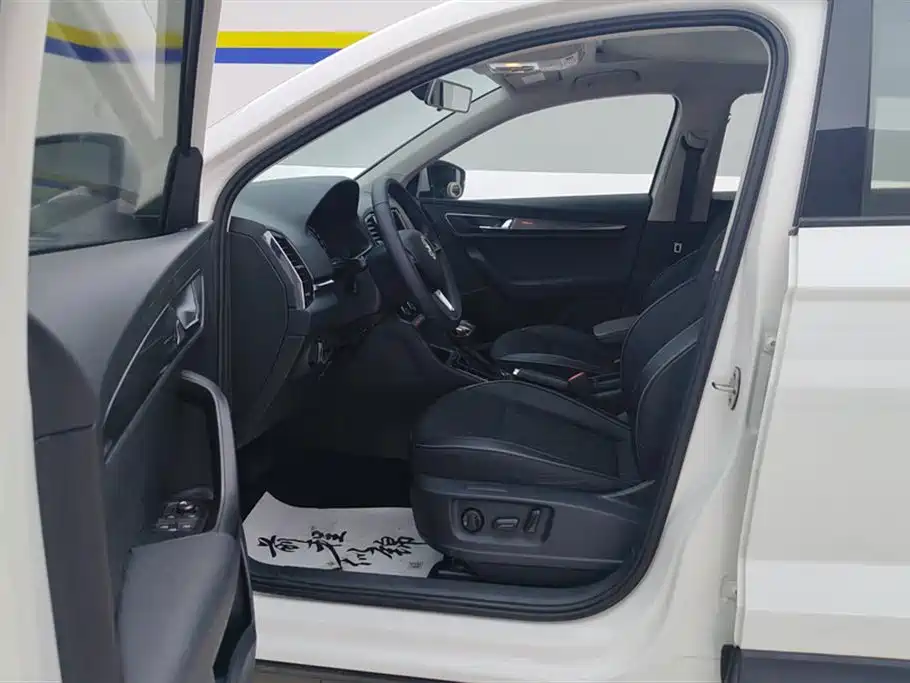 Škoda Karoq 2019 TSI280 Smart Drive Premium Edition China V фото 9