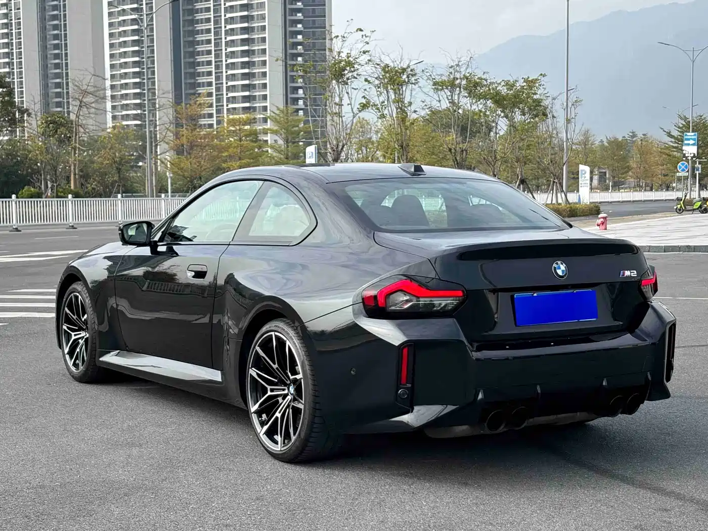 BMW M240I