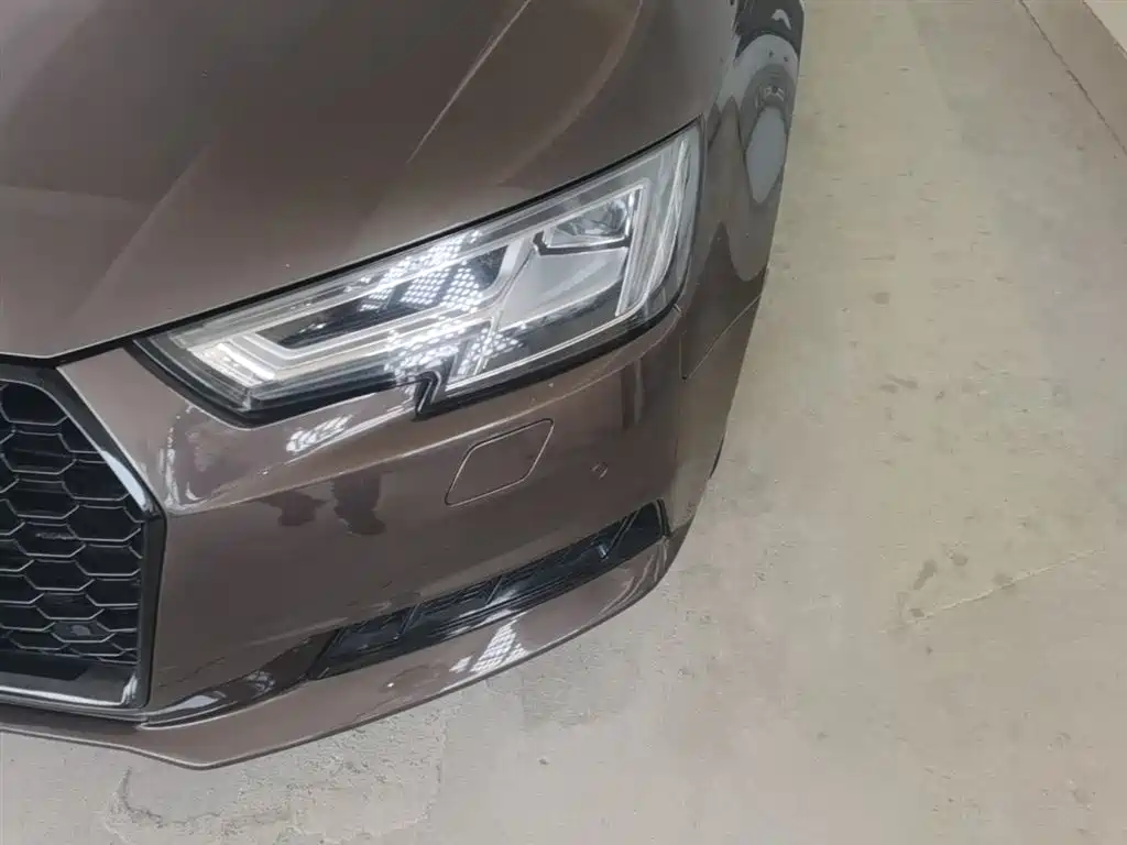 Audi A4L 2017 40 TFSI Fashion Edition фото 24