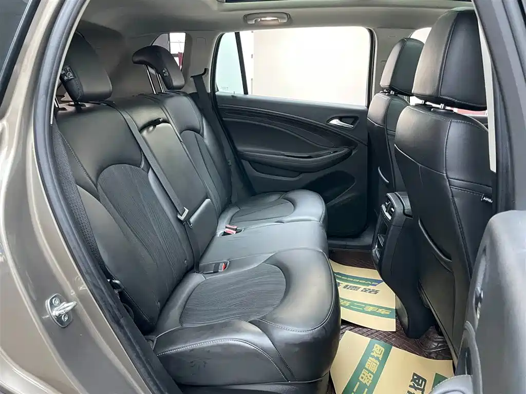 Buick Envision Plus 2018 20T 2WD Leading фото 18