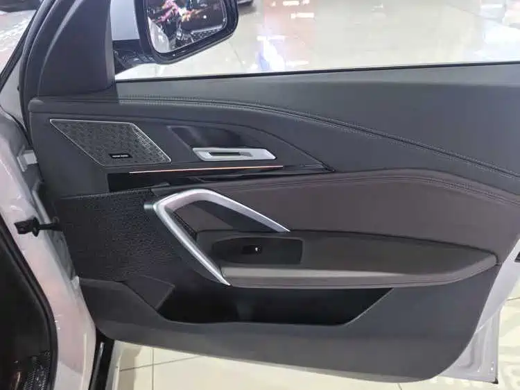 BMW X1 2023 sDrive25Li X Design Package фото 16