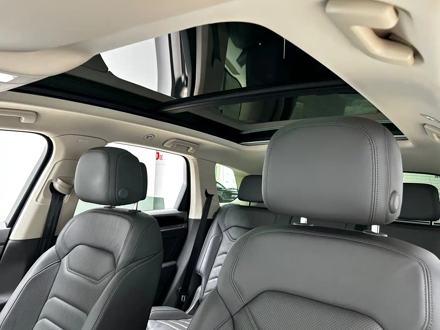 Volkswagen Touareg 2020 3.0TSI Enjoyment Edition China VI фото 12