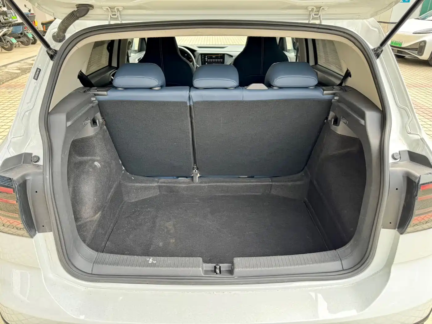 VOLKSWAGEN TU KAI