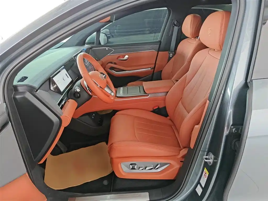 BYD Tang L 2025 DM 175KM Drone Player Edition фото 7