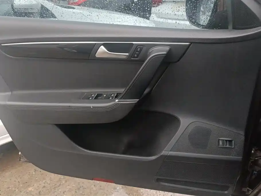 Volkswagen Magotan 2012 Facelift 1.8TSI Leading фото 7