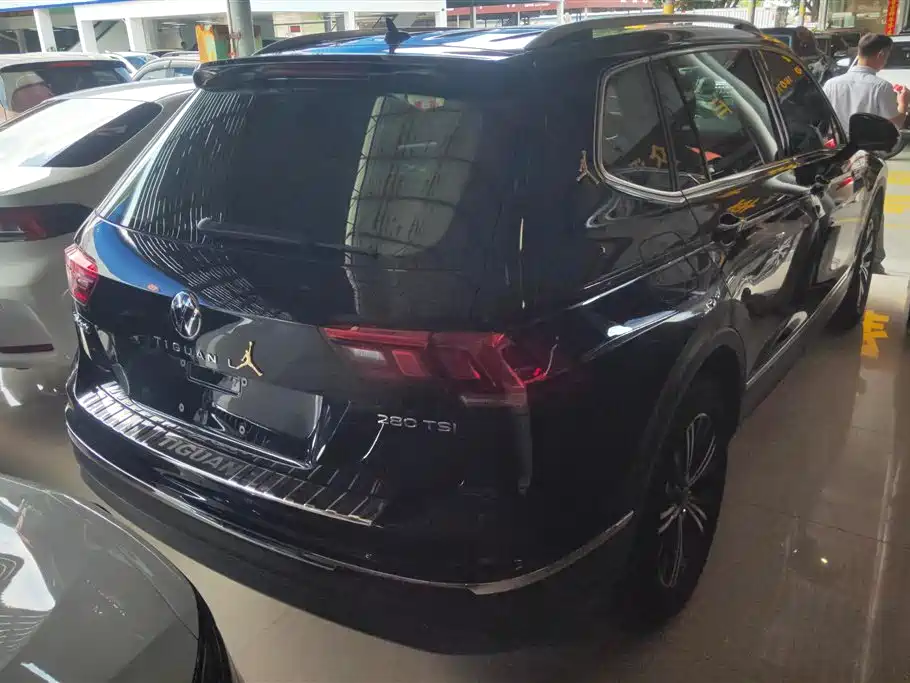 Volkswagen Tiguan L 2021 280TSI Automatic 2WD Smart фото 3
