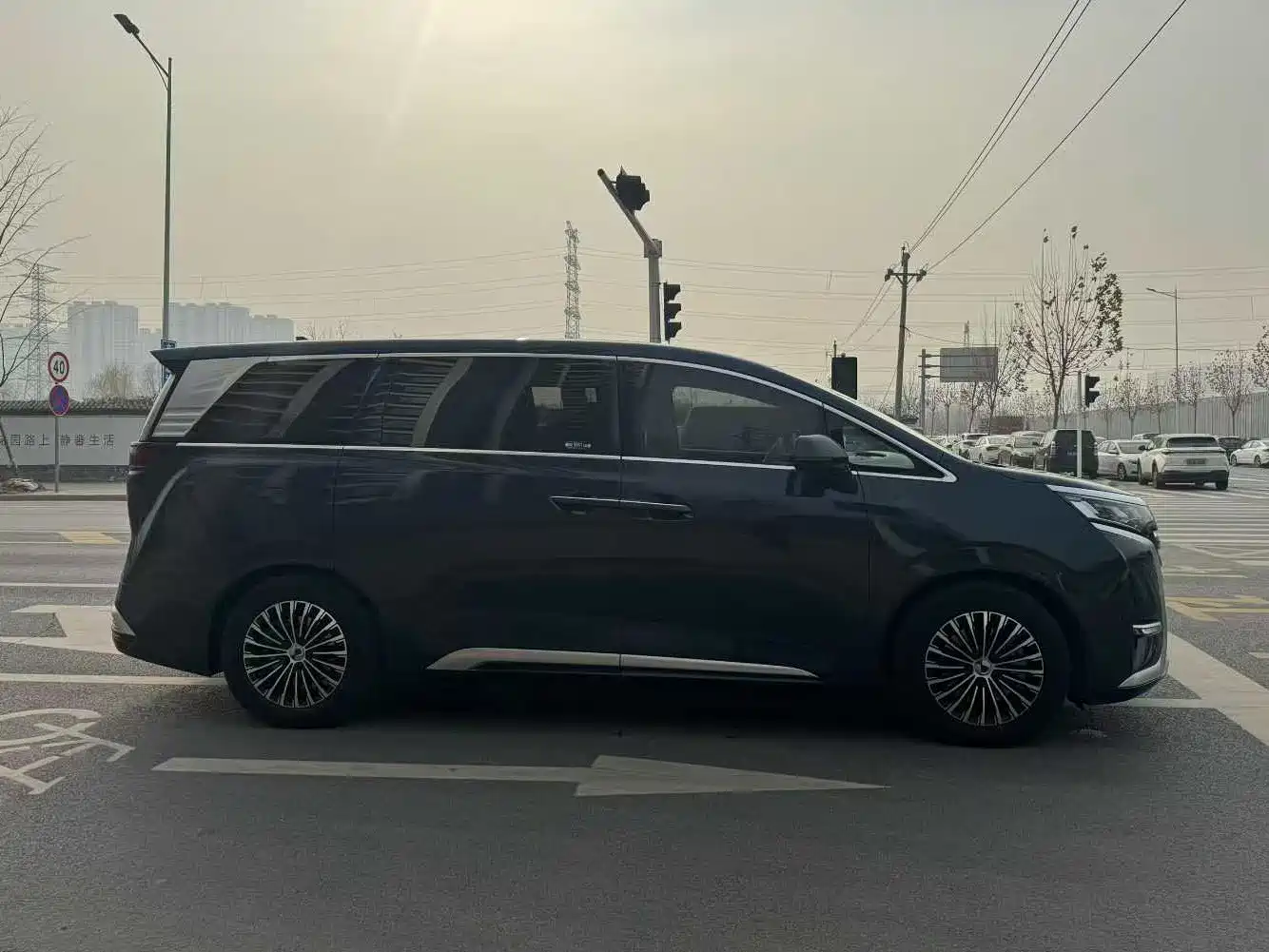 Denza D9 2022 DM-i 970 All-Wheel Drive Honor Edition фото 7