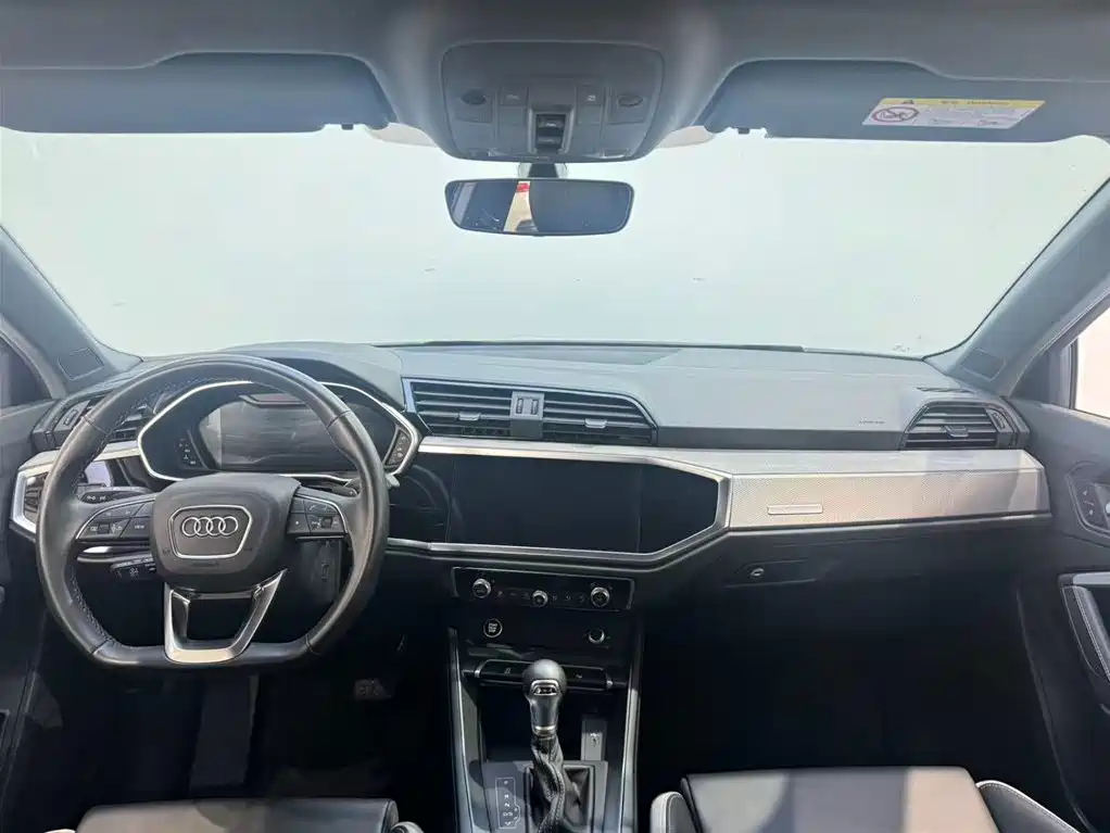 Audi Q3 2024 35 TFSI Fashion Sport фото 7