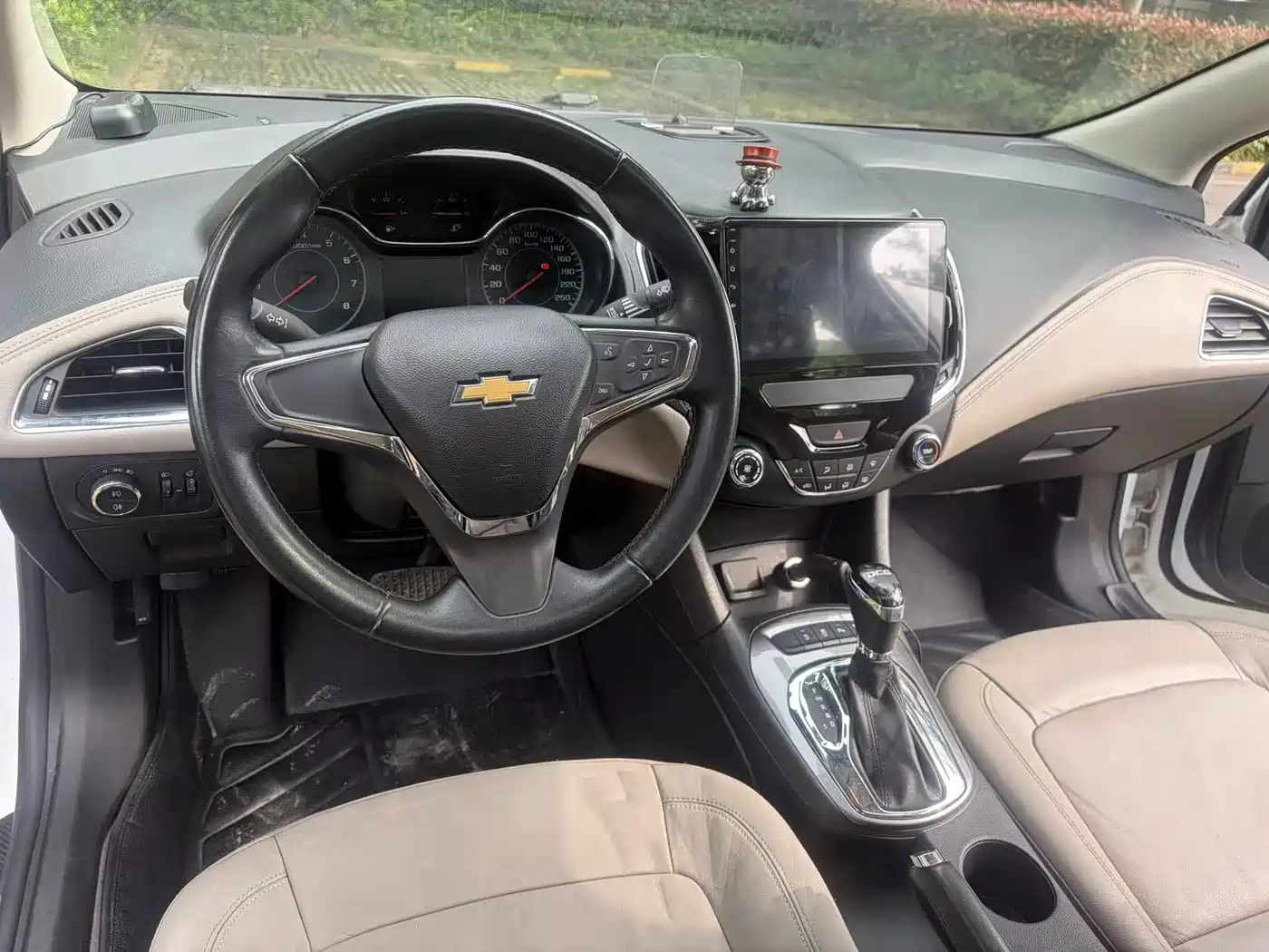 Chevrolet Cruze 2015 1.4T DCG Luxury Edition фото 14