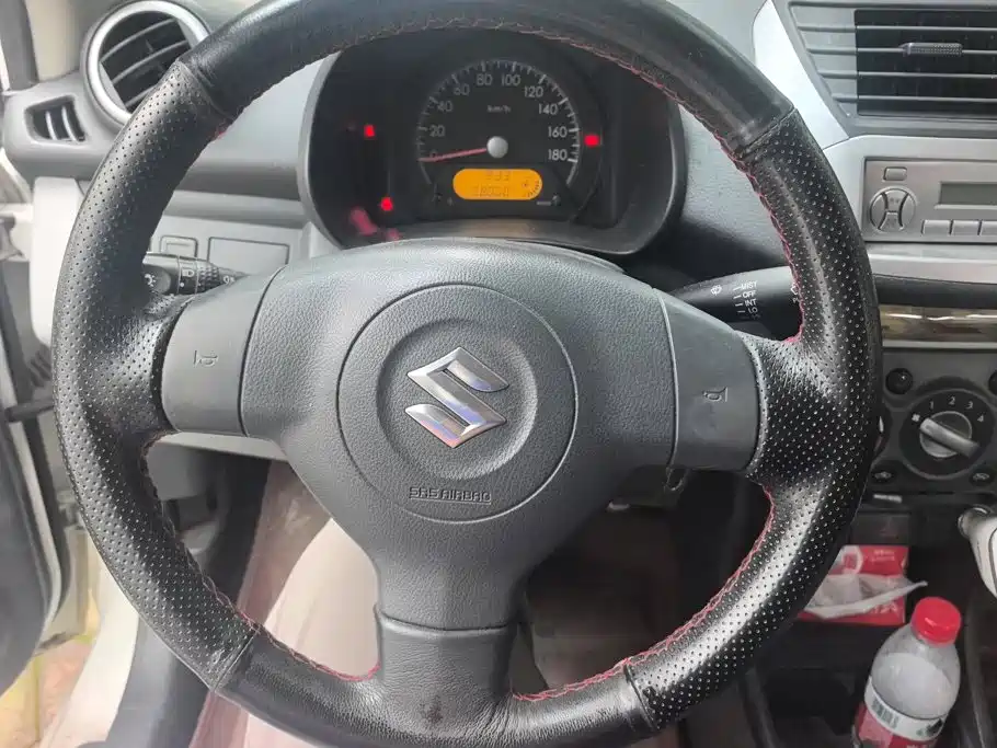 Photo 15 - Suzuki Alto