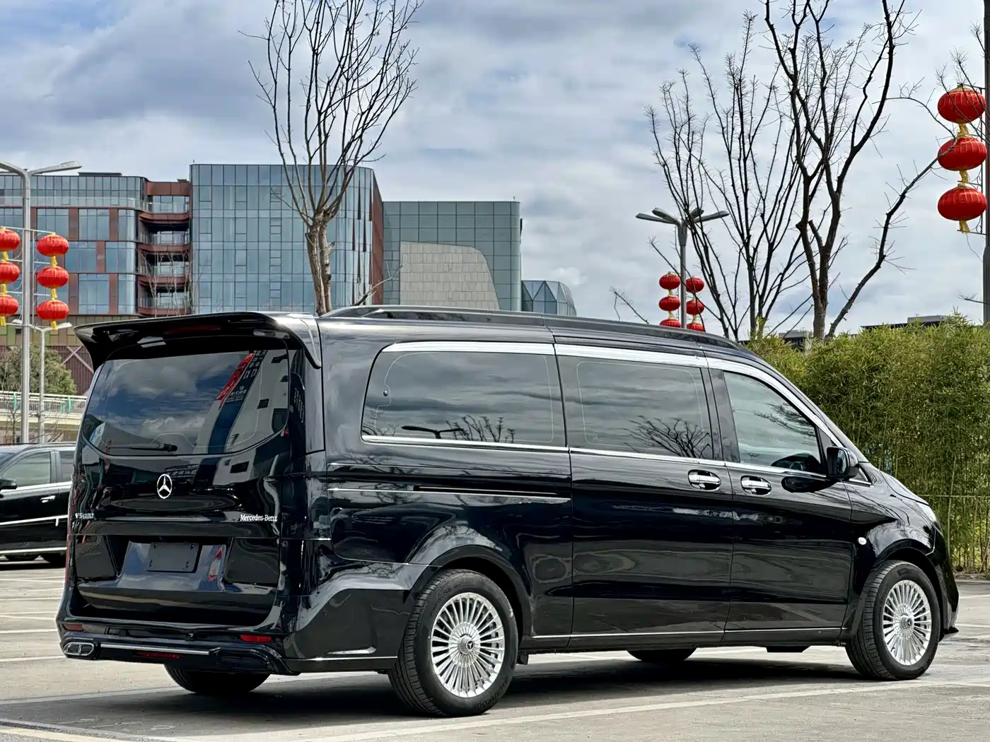 Mercedes-Benz Vito 2023 2.0T Business 7-Seater фото 5