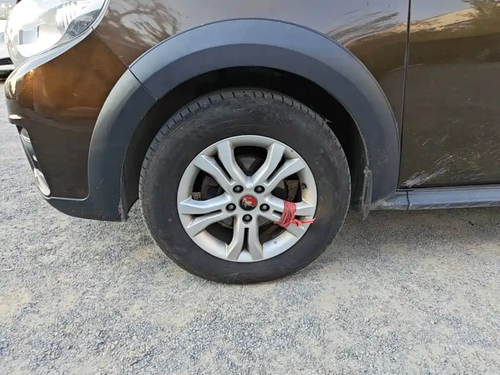Photo 23 - Dongfeng Fengxing Joyear X3