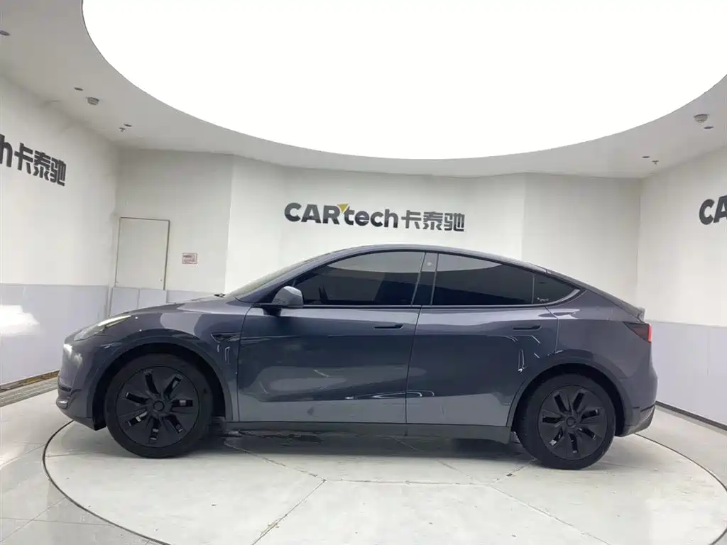  Tesla Model Y 2021 Standard Range Rear-Wheel Drive 8
