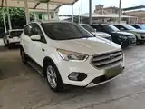 Фото 4 - Ford Kuga