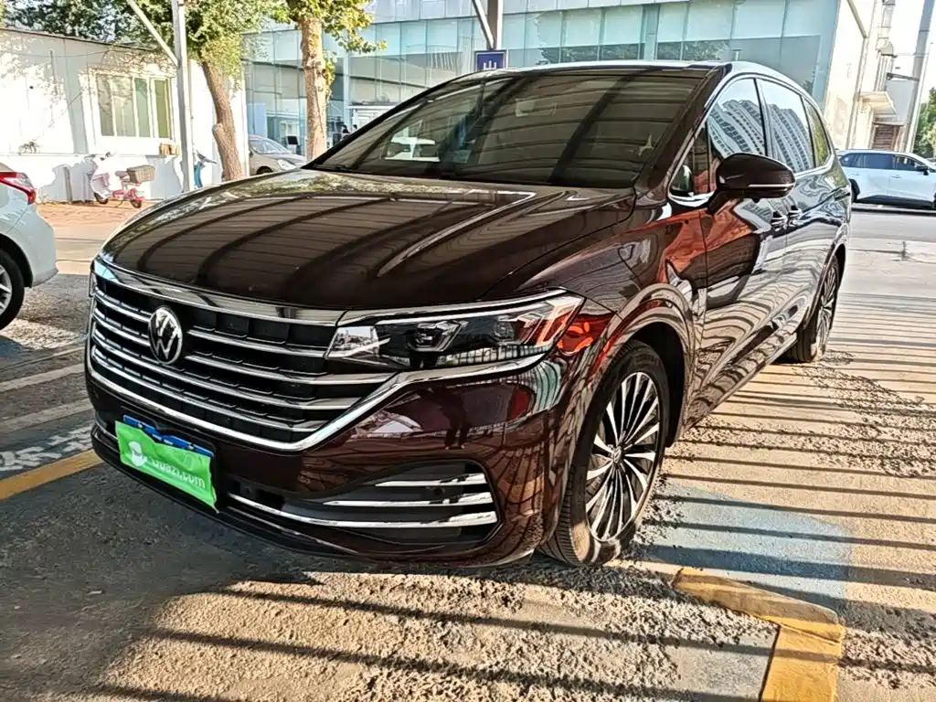 Volkswagen Viloran 2020 380TSI Premium