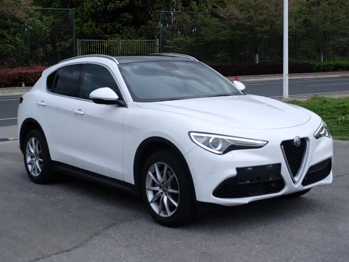 Alfa Romeo Stelvio 2019 2017 2.0T 200HP Luxury Edition