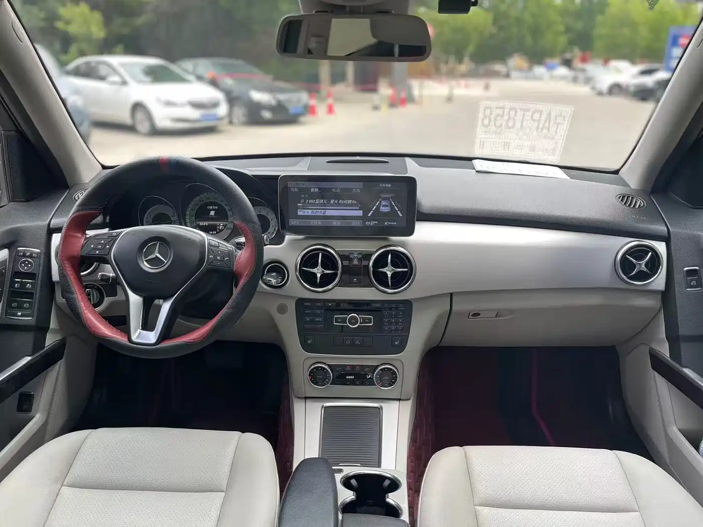 Mercedes-Benz GLK-Class 2013 GLK 300 4MATIC Fashion фото 8